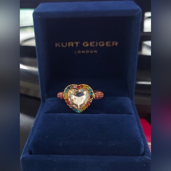 Kurt Geiger Heart Ring NWOT with Multicolor Stones Sz 7 and Earrings - Picture 2 of 7